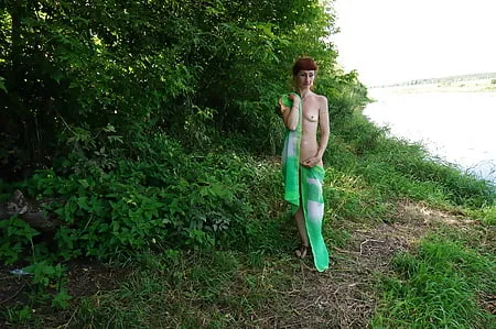 green shawl volga river         