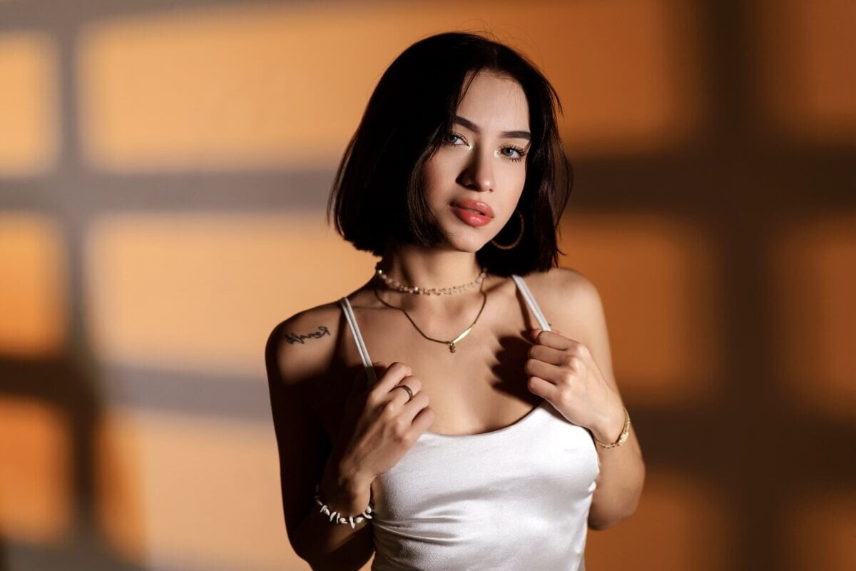 Alison Ivanova Free Photos #24