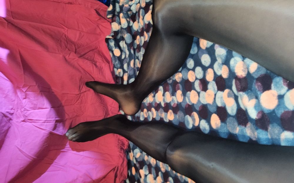 Shiny Black Pantyhose #4