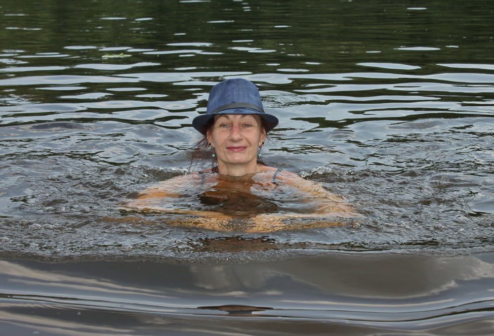 Bathing in Timiryazev-pond #21