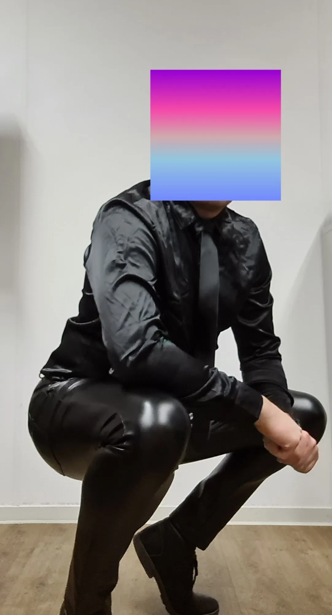 Gay in leather and satin #8