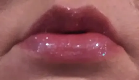 juicy lips         