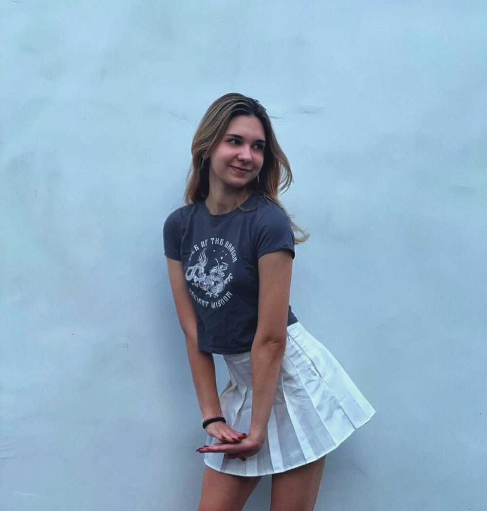 Cassandra Free Photos #8