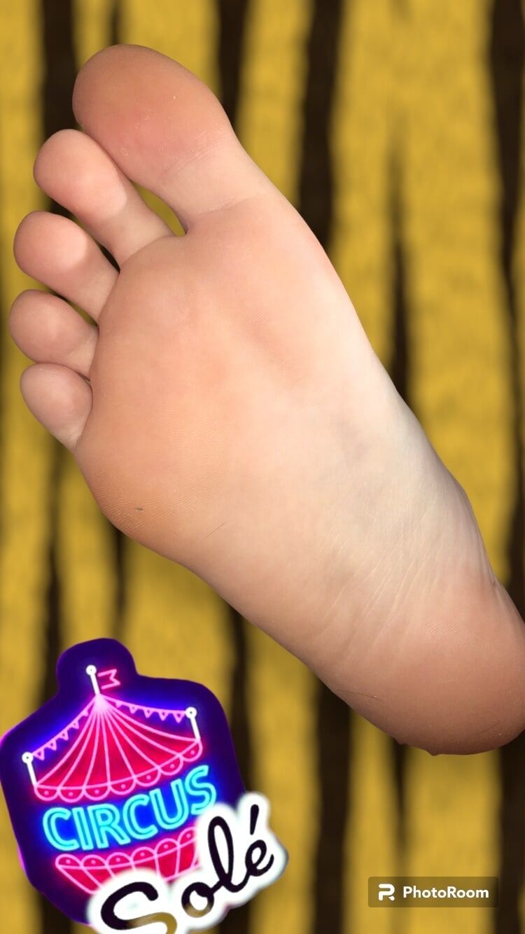 Ari’s sexy feet close up #4