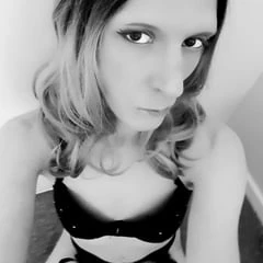 B&W