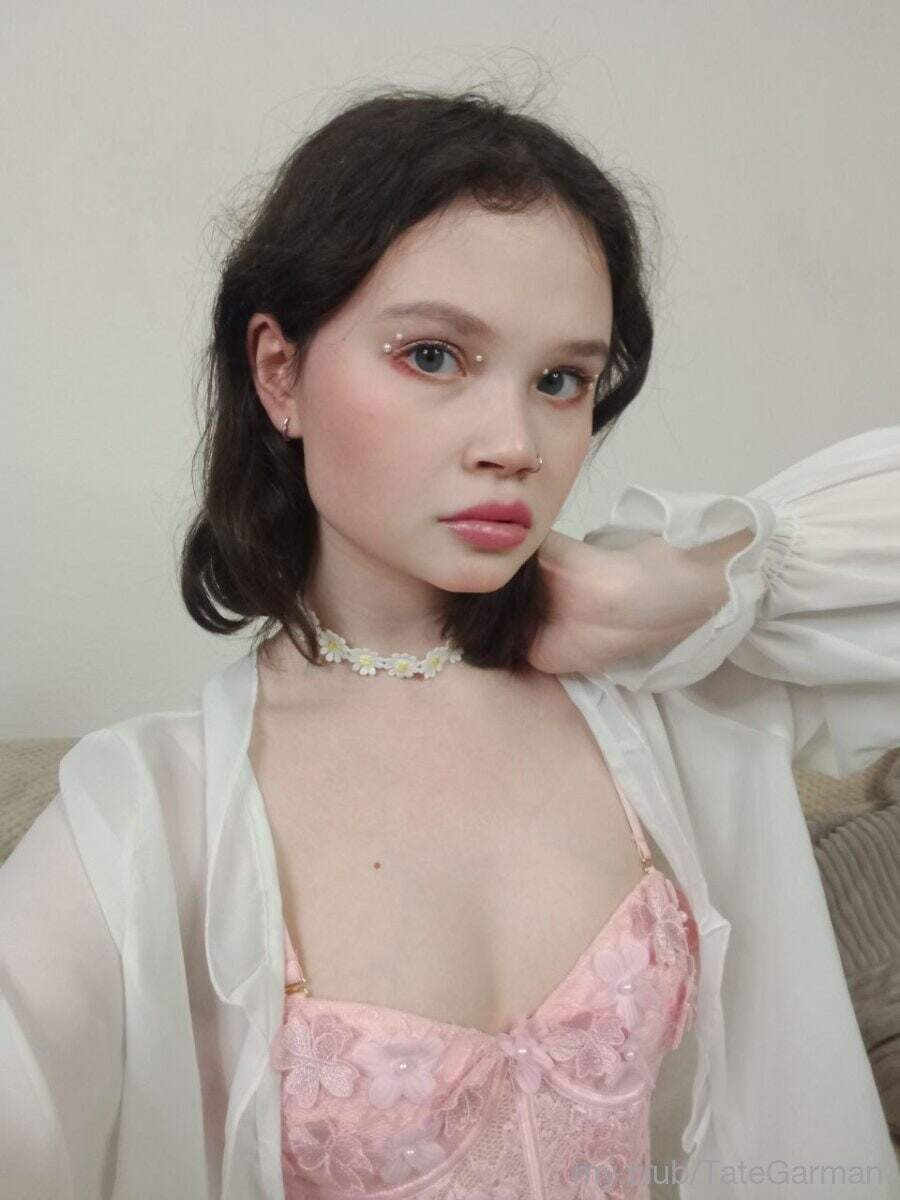 Emily Free Photos #15