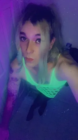 blacklight minidress babe         