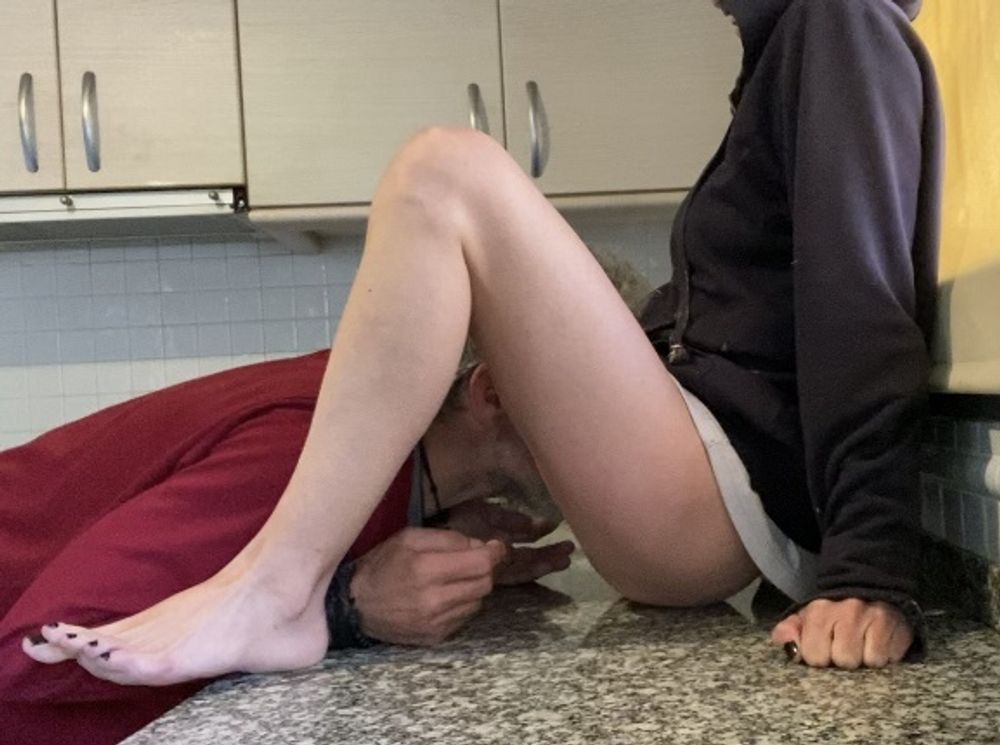 EATING PUSSY AND BLOWJOB IN THE KITCHEN (by WILDSPAINCOUPLE 