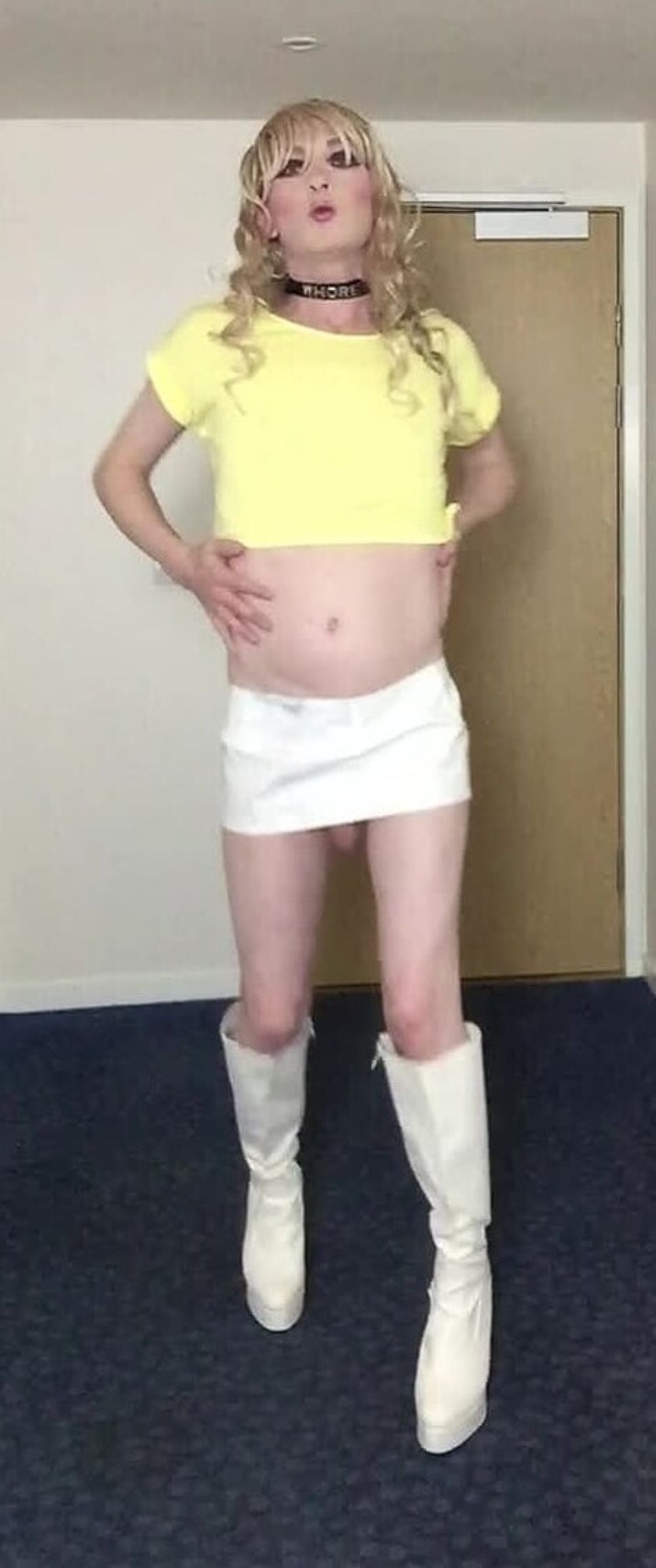 Sissy Sandra Posing Yellow and White #2