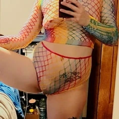 New pictures for your viewing pleasure😈
