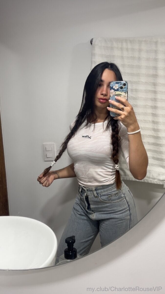 Charlotte Free Photos #11