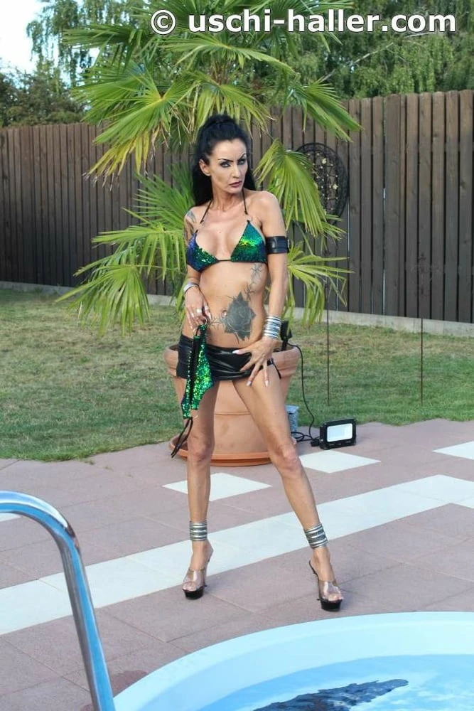 Photo shooting with Sidney Dark at the pool #7