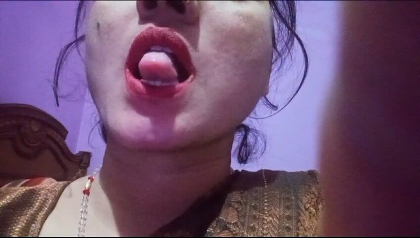 Sexy gunjan bhabhi hot lips kiss #4