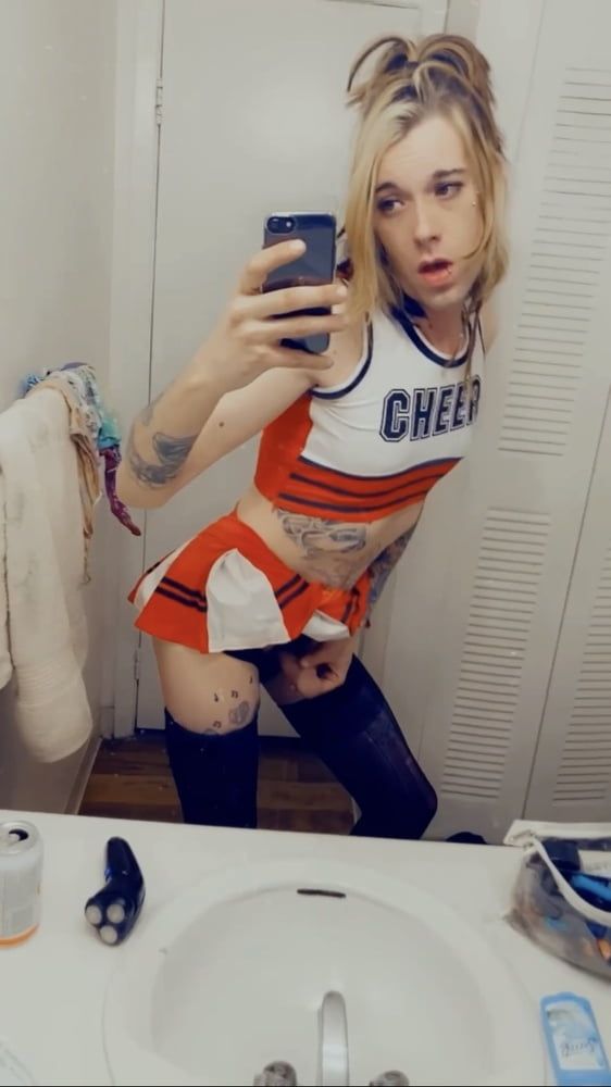 Cute Cheerleader #25