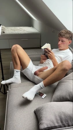 soccer twink reads and is horny