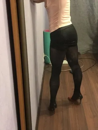 sissy secretary         