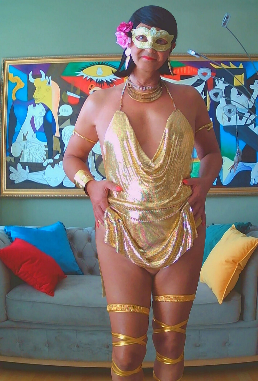 GOLD DRESS PICTURE SET #7