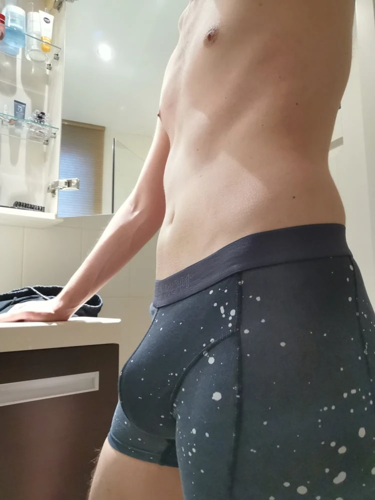Showing the goods #40