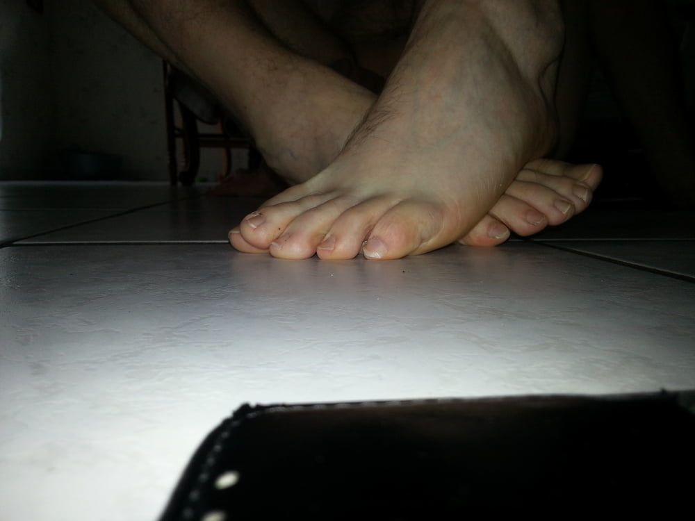 naked feet #4