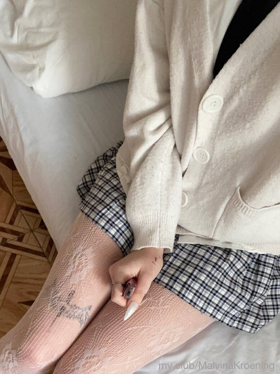 Molly Free Photos #34