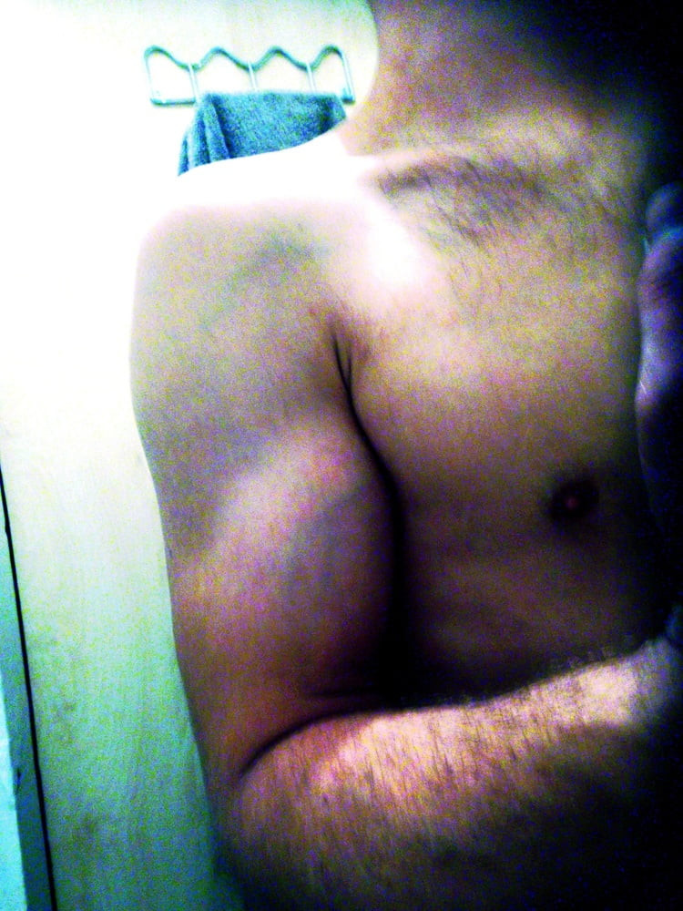 my bitceps and nice blood vessels