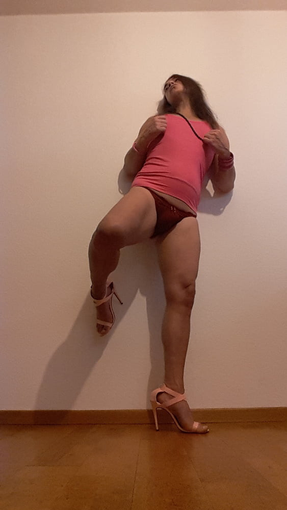 Tygra in her pink new top. #24