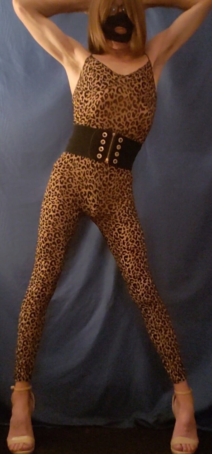 Leopard print bodysuit 