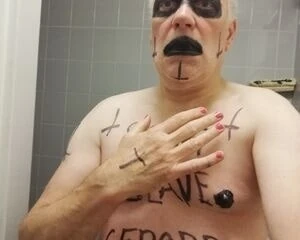 satanás escravo Gerard