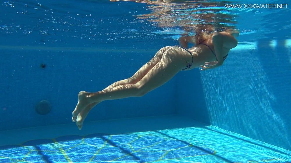 Mary Kalisy Underwater Swimming Pool Erotics #21