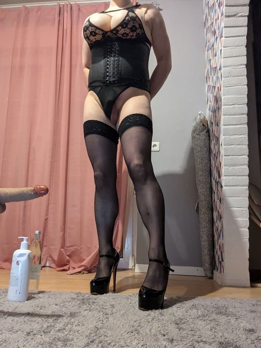 Sissy latex slut 