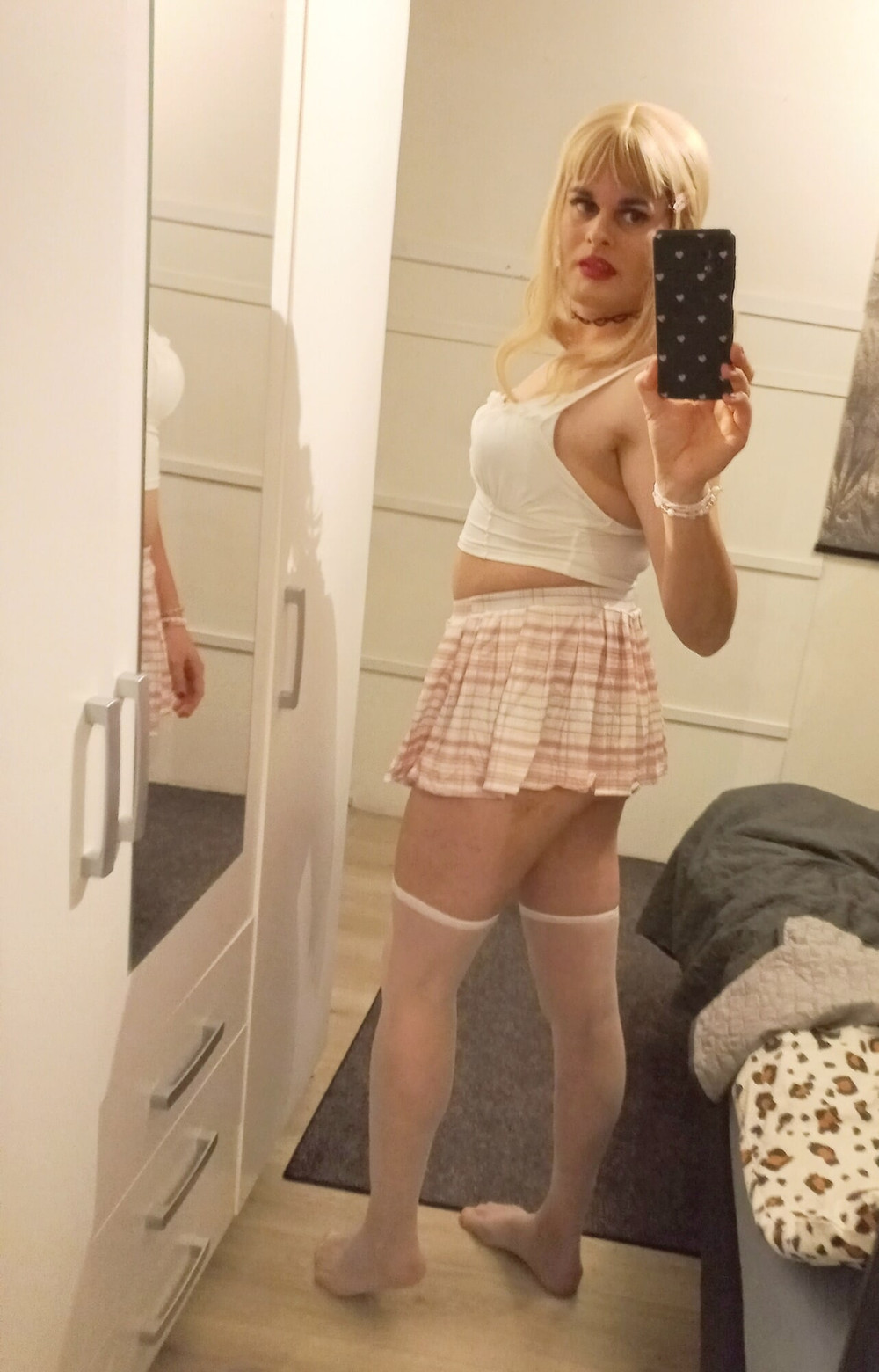 Dressing for a new friend #4