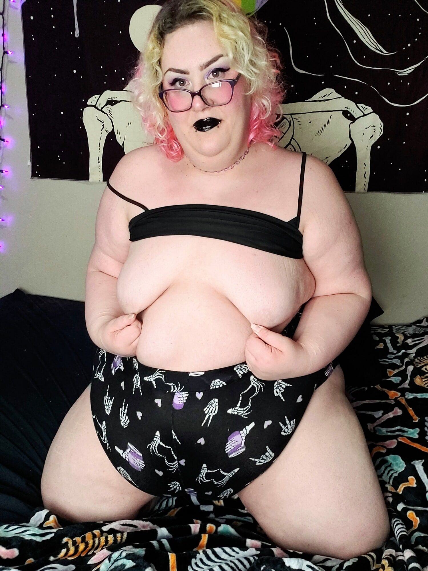 Chubby Goth Girl in PJs #12