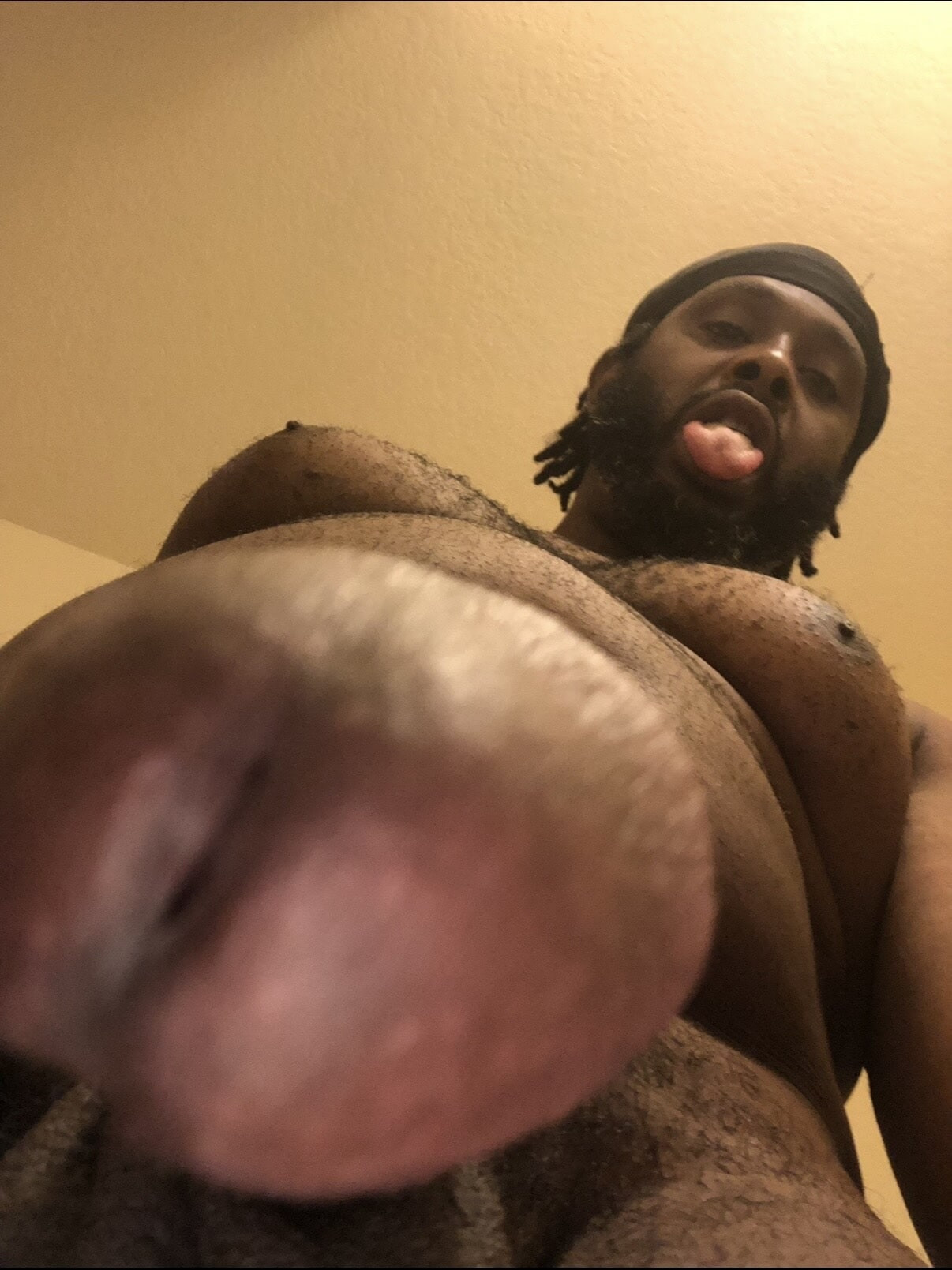 She said that she’ll suck it 4 me