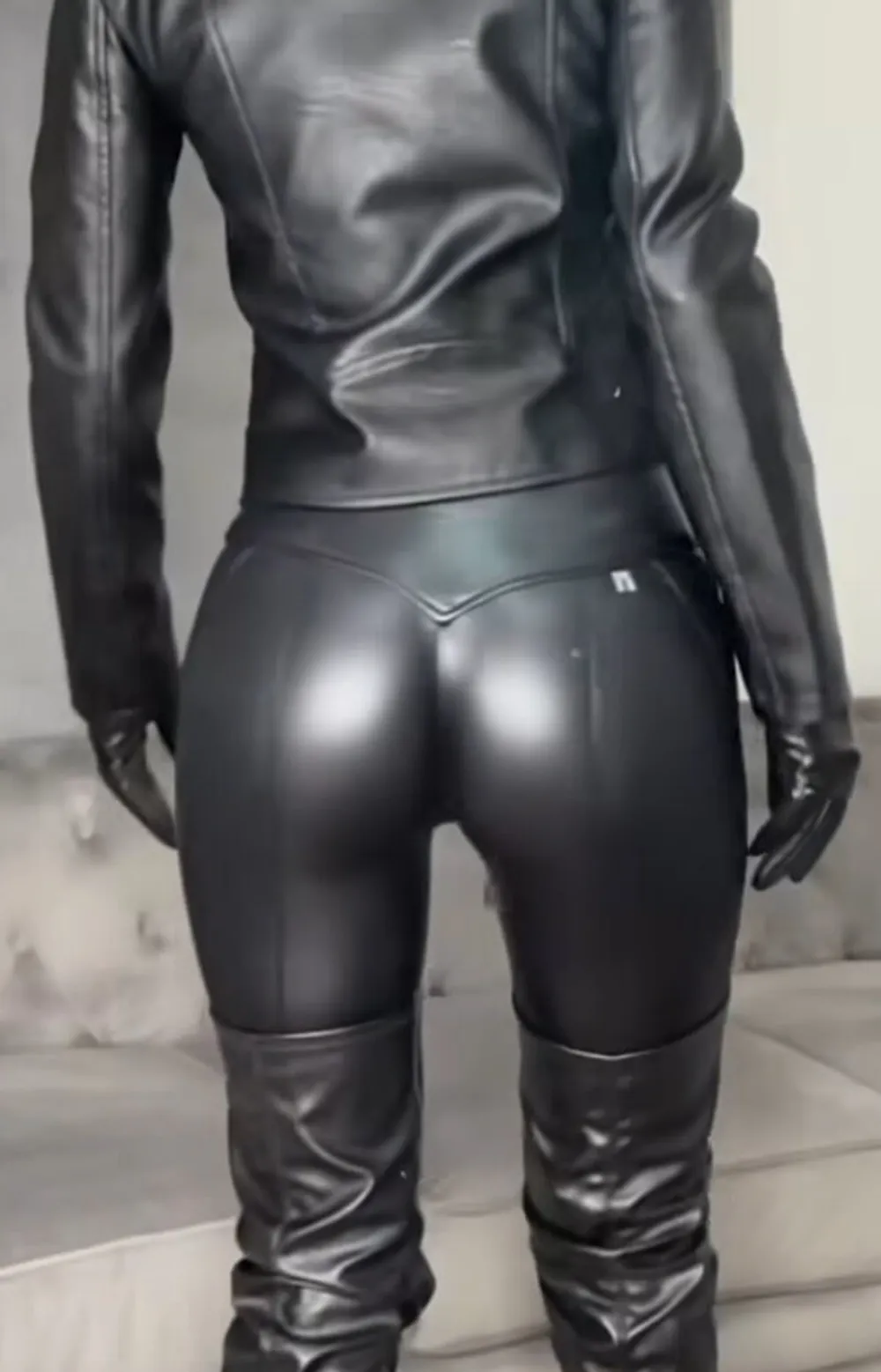  my ass in leather pants