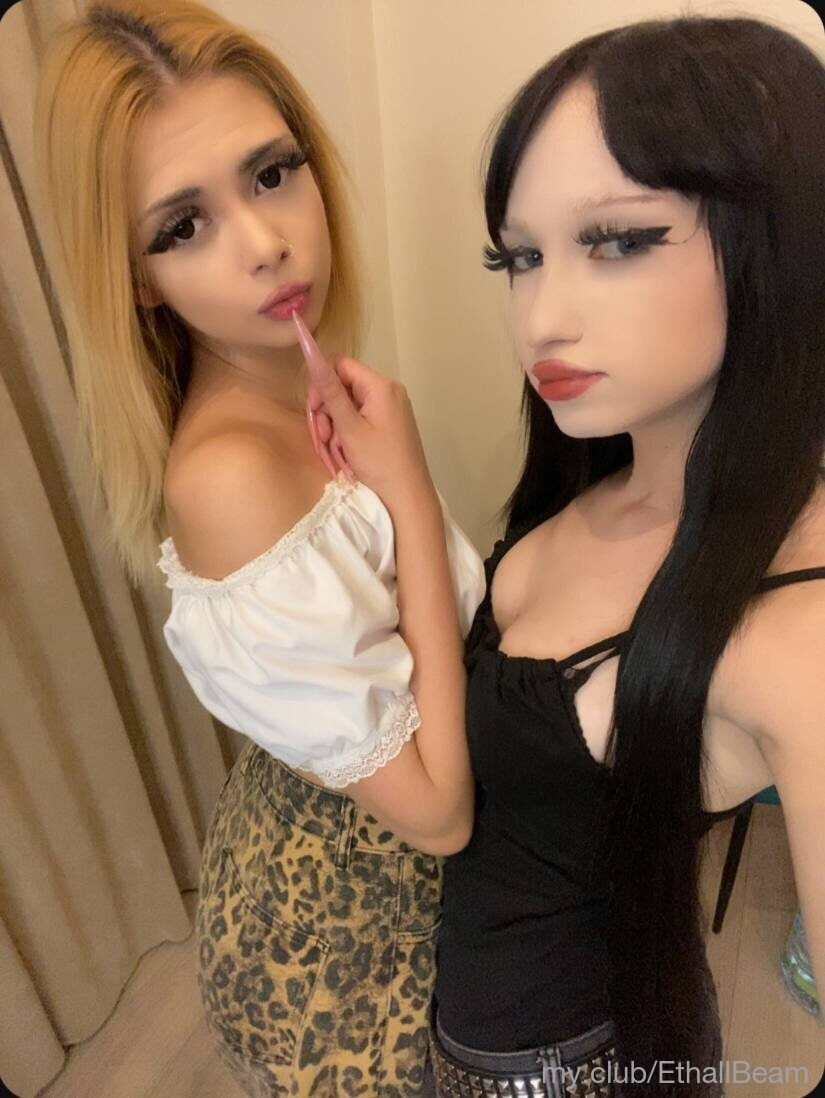 Monica and Molly Free Photos #3