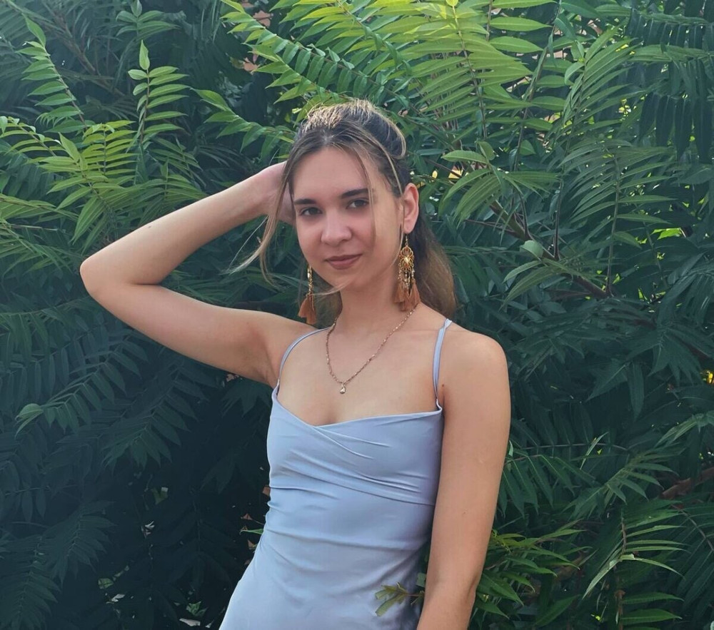 Cassandra Free Photos #2