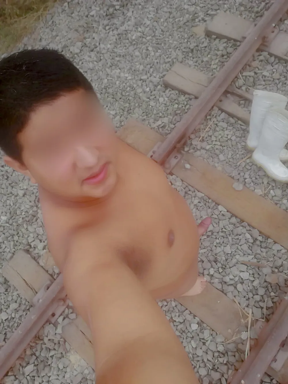 SelfiesNudes en las Vias del Tren  #9