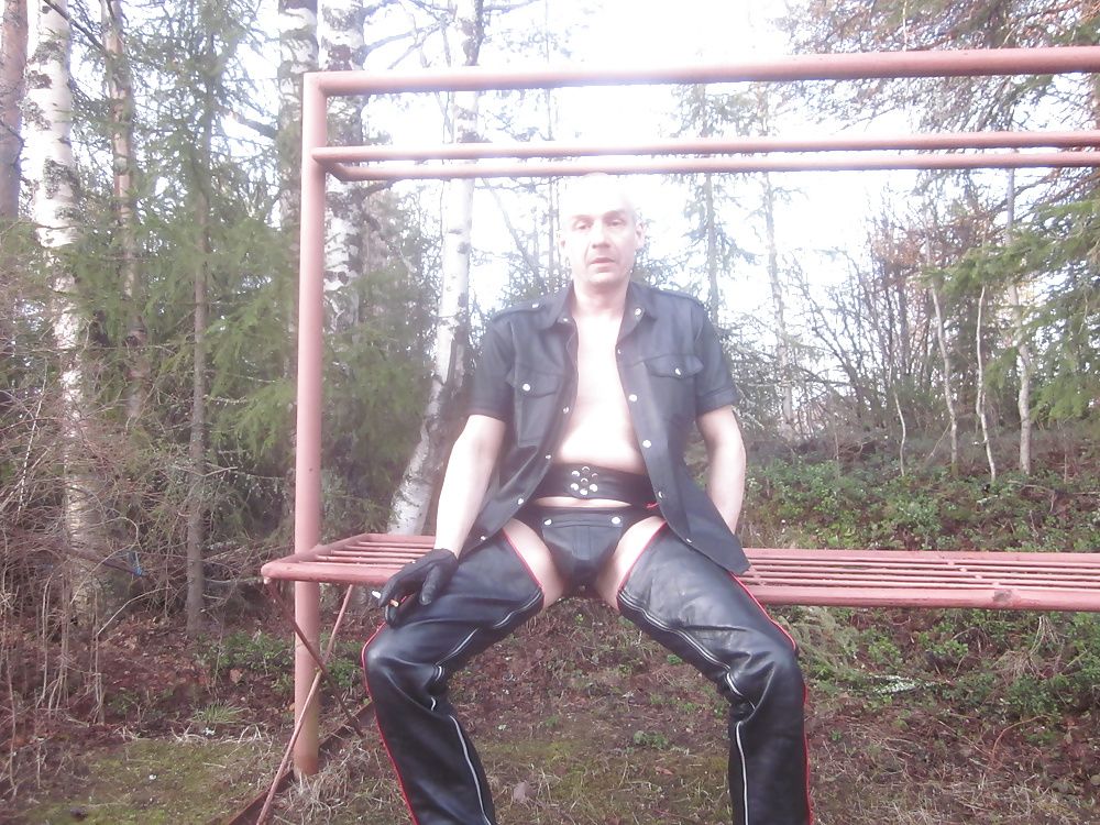 finnish amateur gay in leather #9