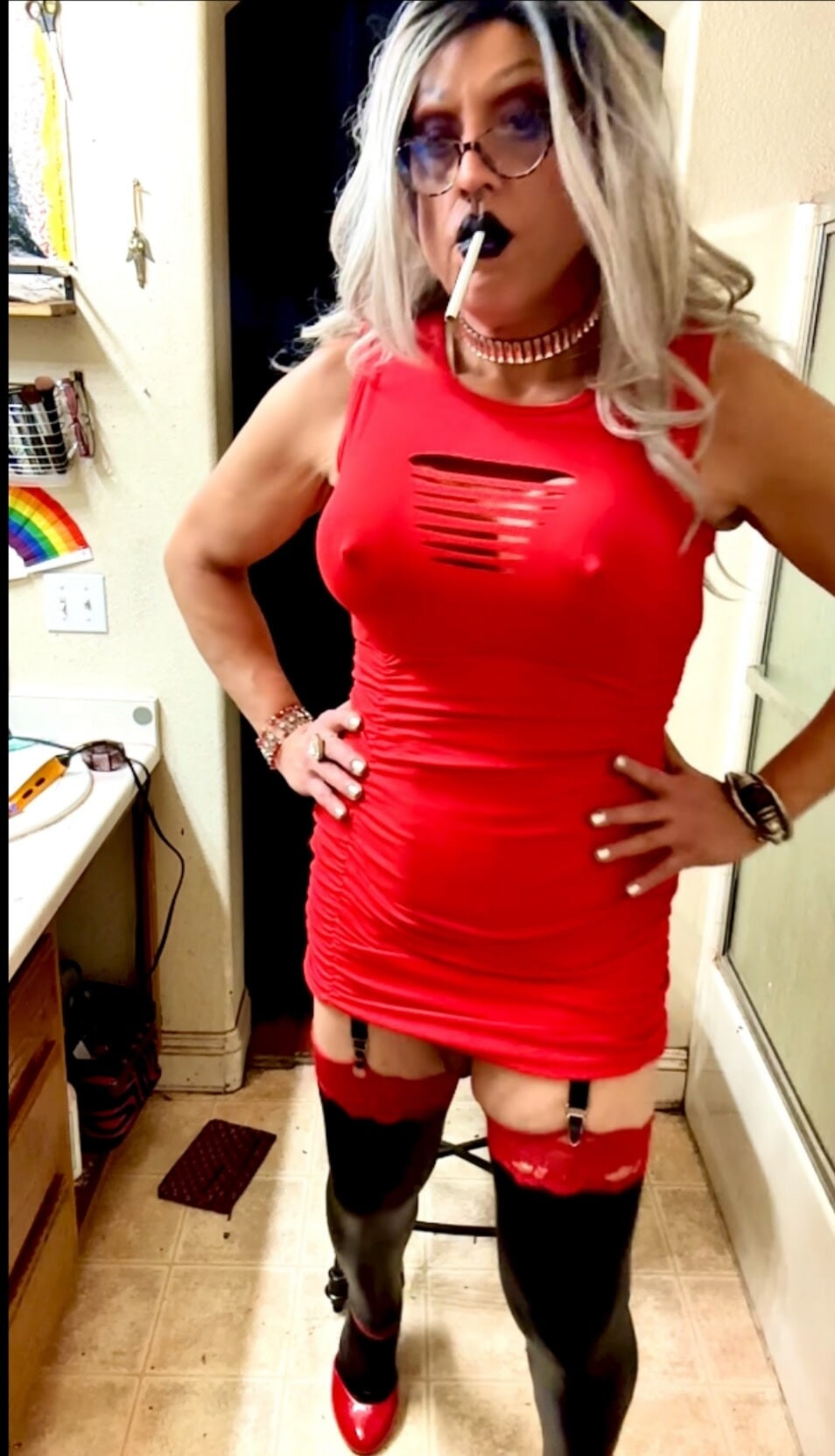 Marilyn Red Dress Latex Stockings Stilettos Smoking Fetish #16