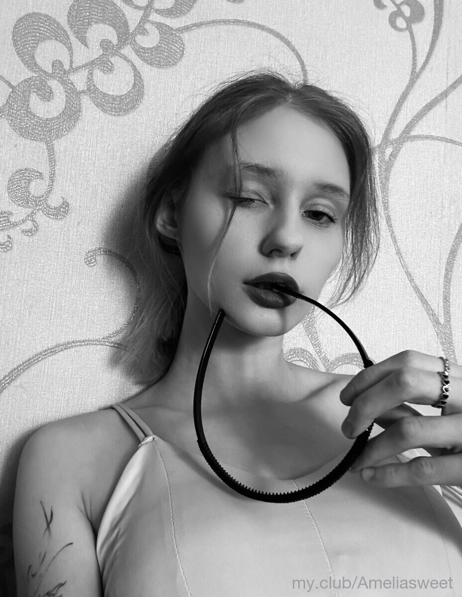 Amelia Free Photos #17