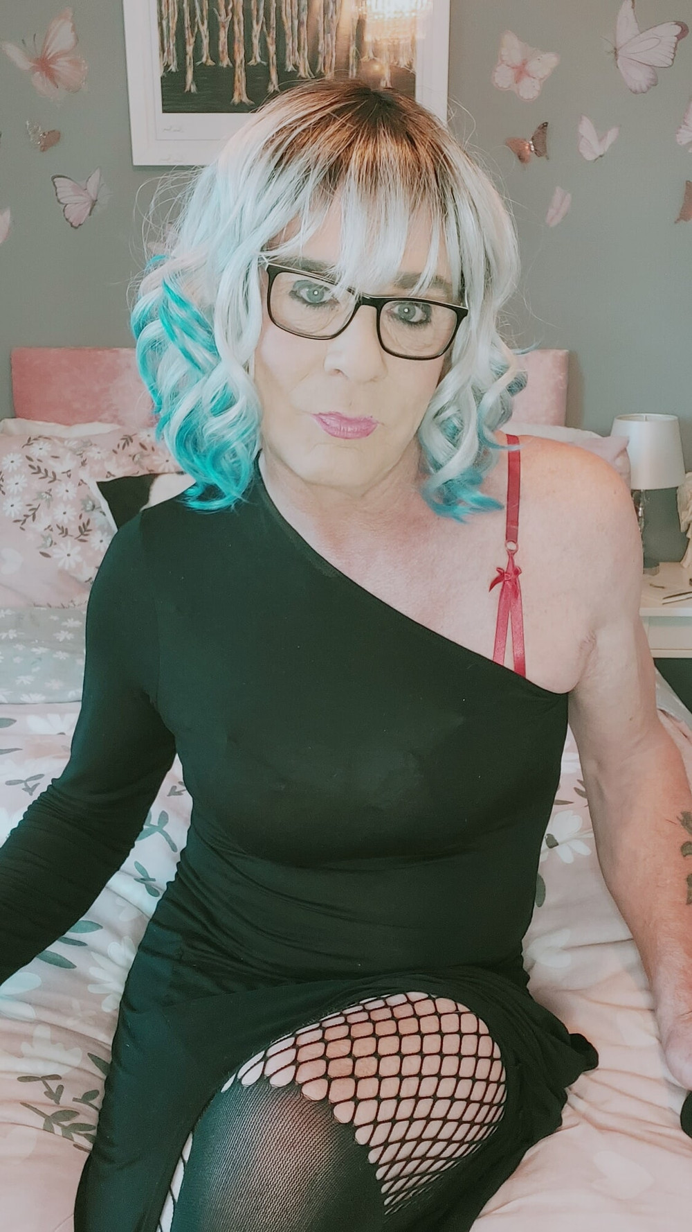 crossdressed Juniper Beri UK #44