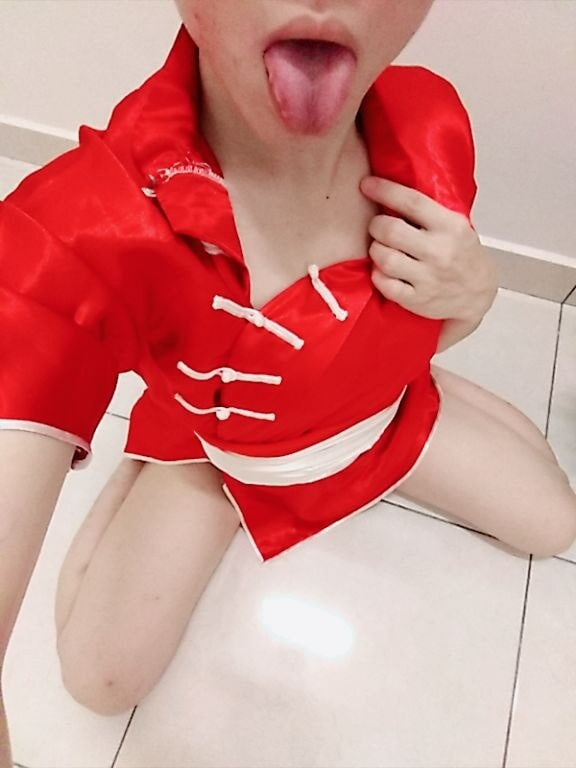 Red Kungfu suit