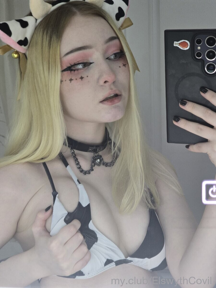 Sophie Free Photos #10