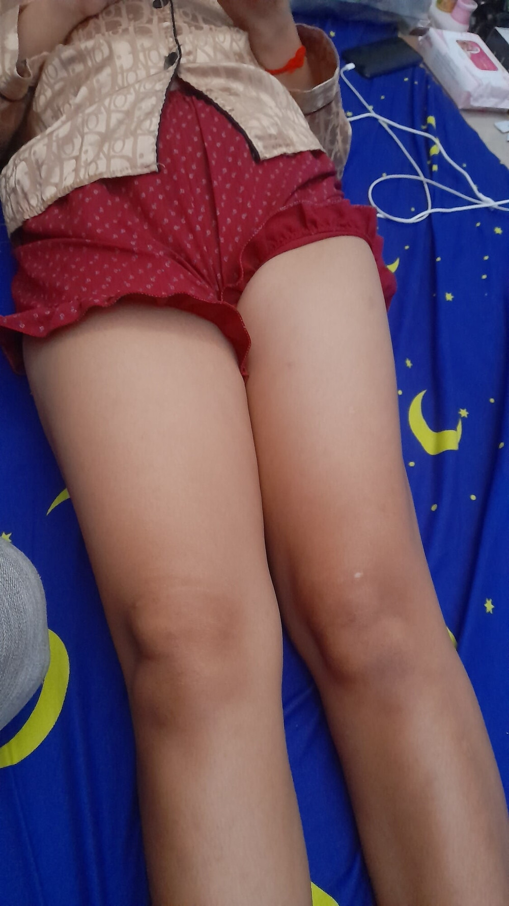 Red Cloth Sexy Girl Widow Nice Ass  #5