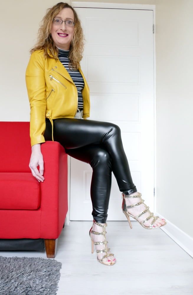 Black Shiny Wetlook Leggings with Yellow Leather Jacket.  #32