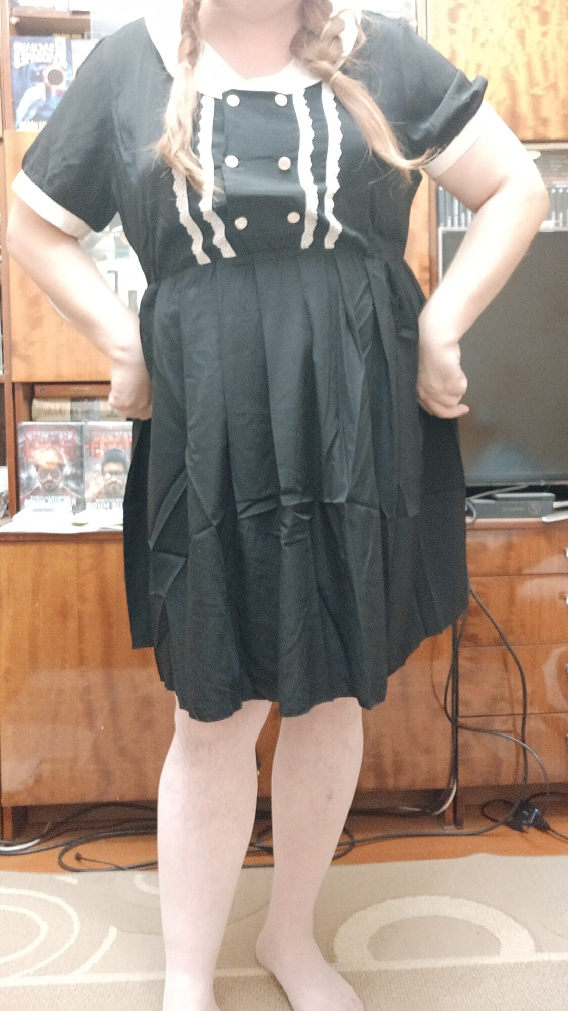 sissy Aleksa posing in new black dress #2