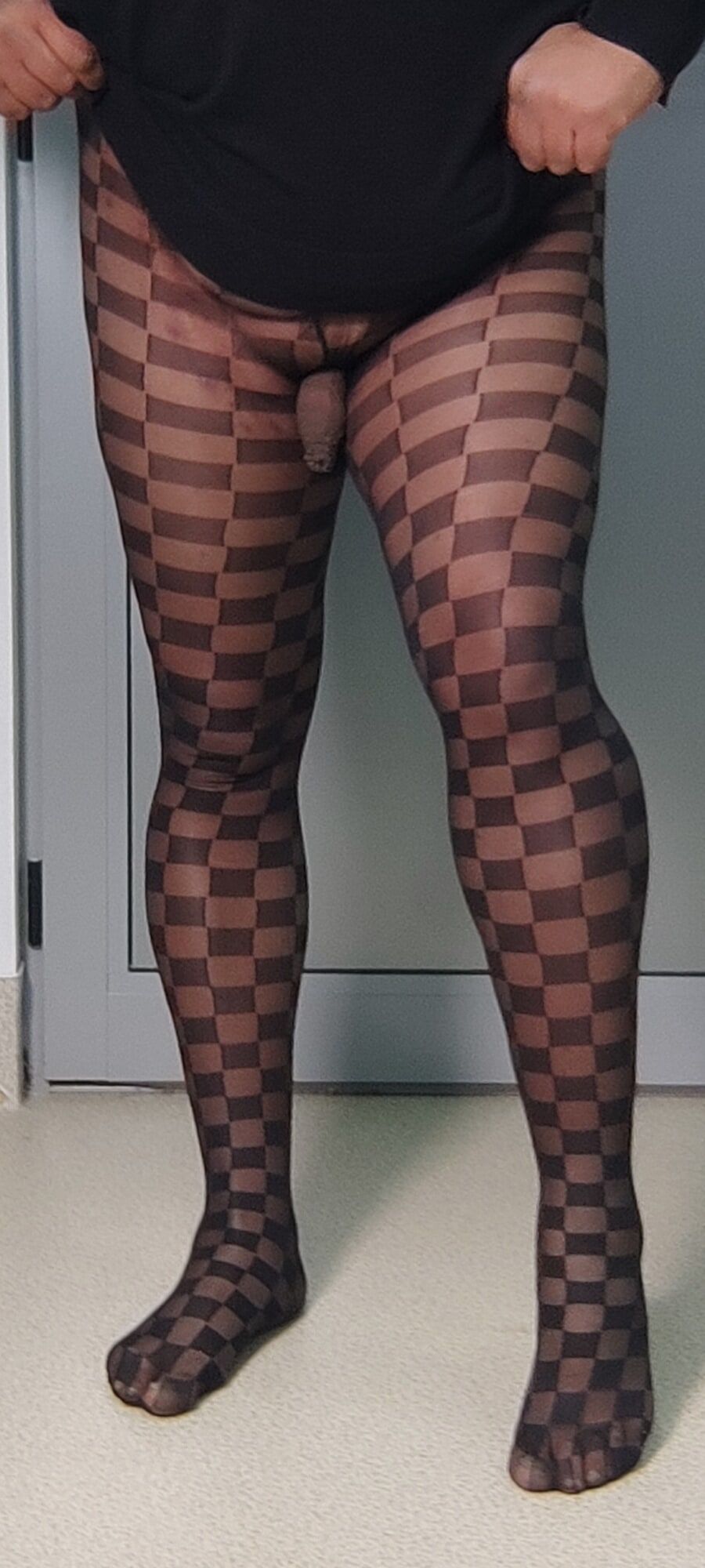 Black patterpantyhose on my sexy feet are so cool.Am i sexy? #18