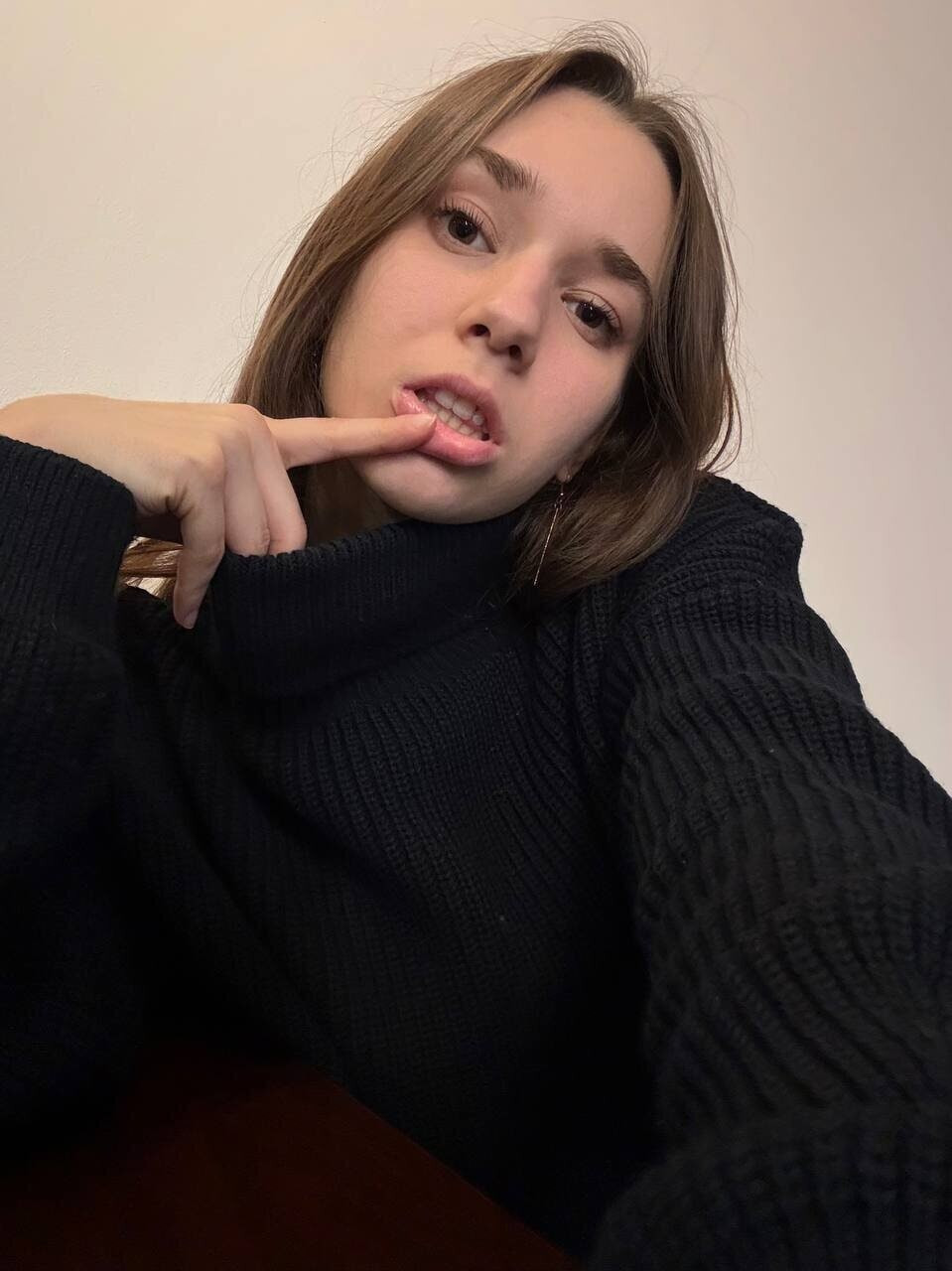 Agatha Free Photos #59