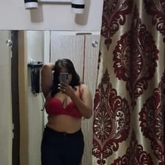Bold Tease – Unfiltered Curves, just enoughto tempt