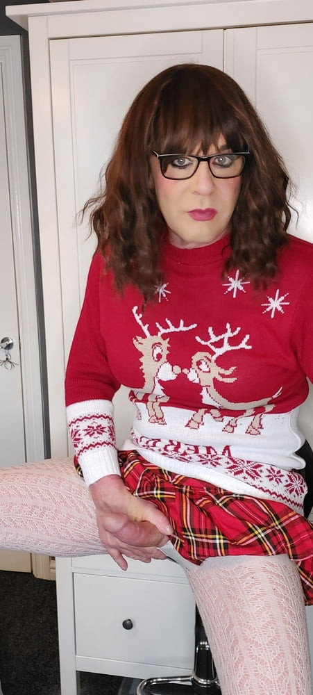crossdressing juniper beri xmas #2